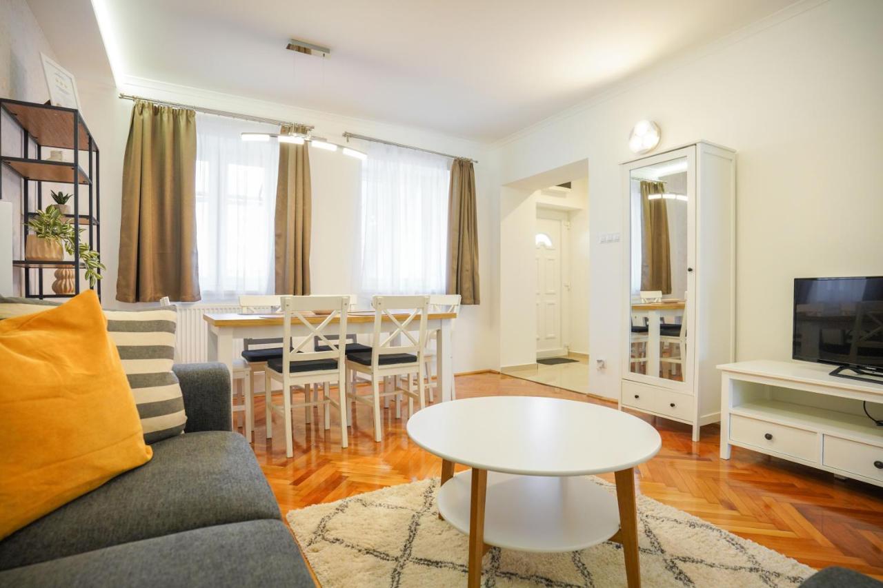 Piroska Bartokteri Apartman 02 Έγκερ Εξωτερικό φωτογραφία