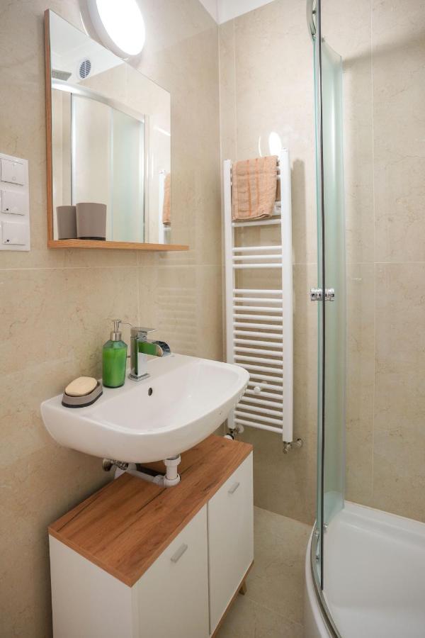 Piroska Bartokteri Apartman 02 Έγκερ Εξωτερικό φωτογραφία